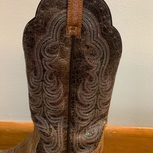 Ariat cowboy boots